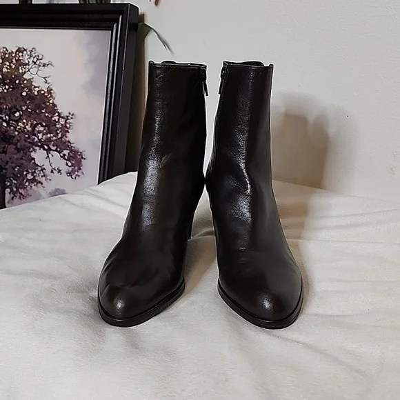 RARE Vintage Stuart Weitzman Heeled Boots Dark Brown Nappa Leather Ankle Booties - Picture 14 of 16